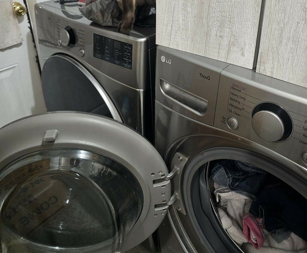 LG washer and dryer set