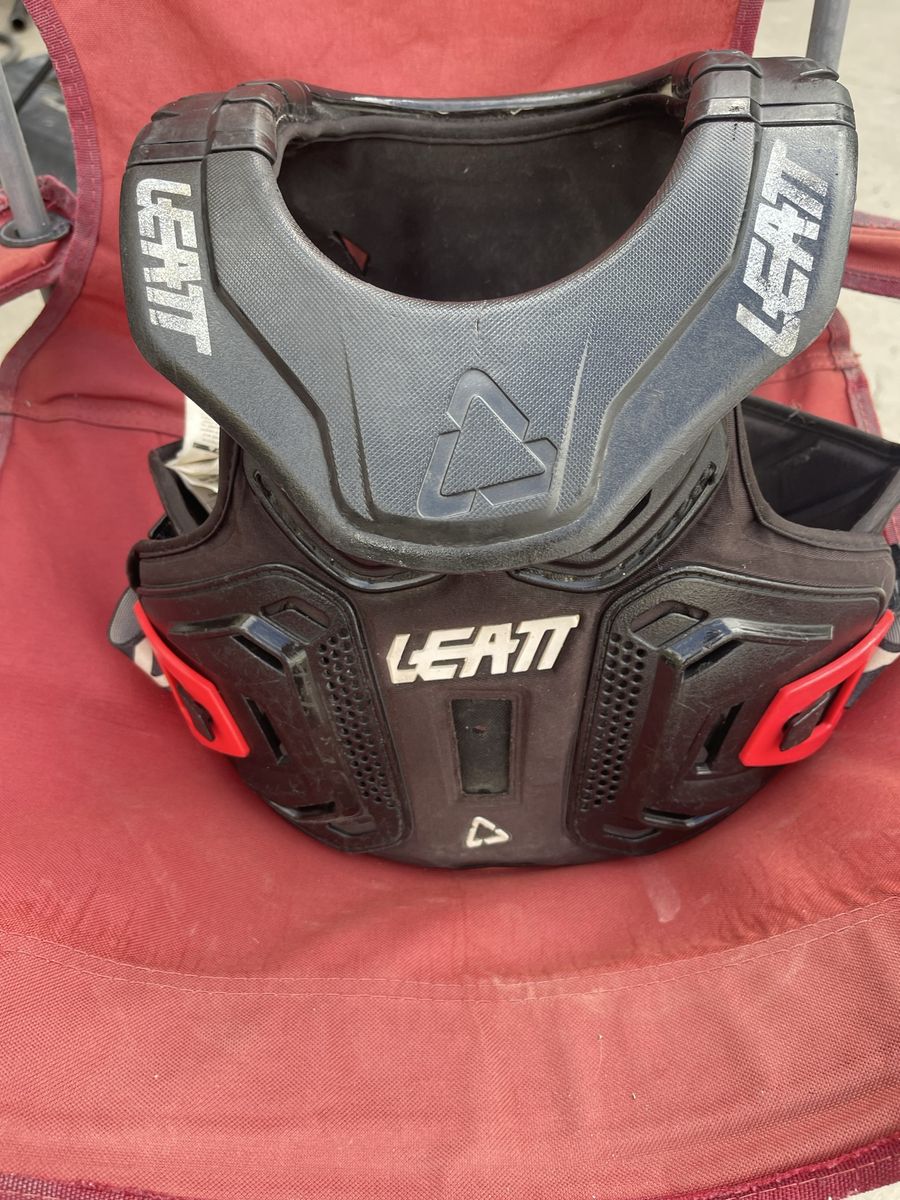 Leatt Youth Chest/Neck Size S/M