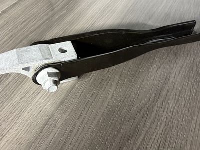 Front engine support