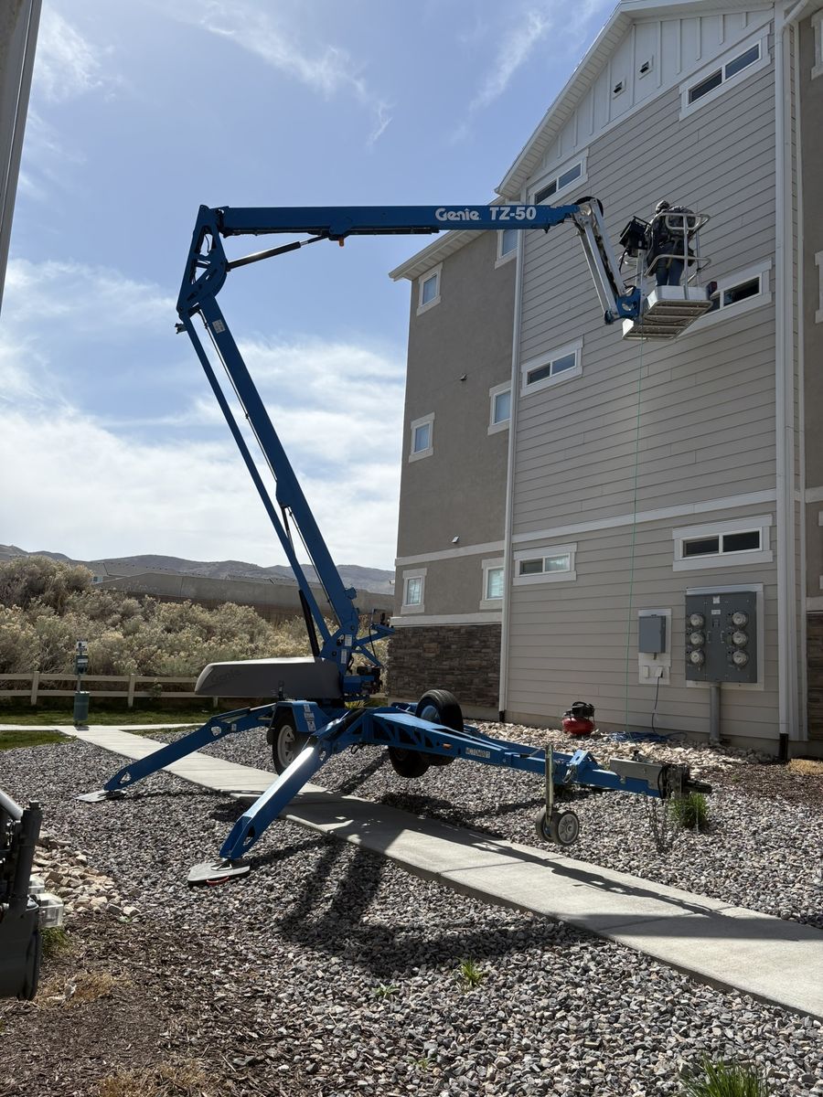 2020 Genie TZ-50 Towable self propelled & Hybrid with remote Articulating Boom Lift - 50ft platform - 61 hours