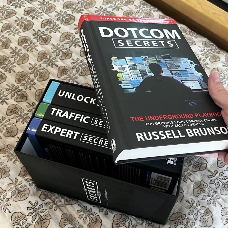 [COMPLETE] Russell Brunson Secrets Mastermind Book Set