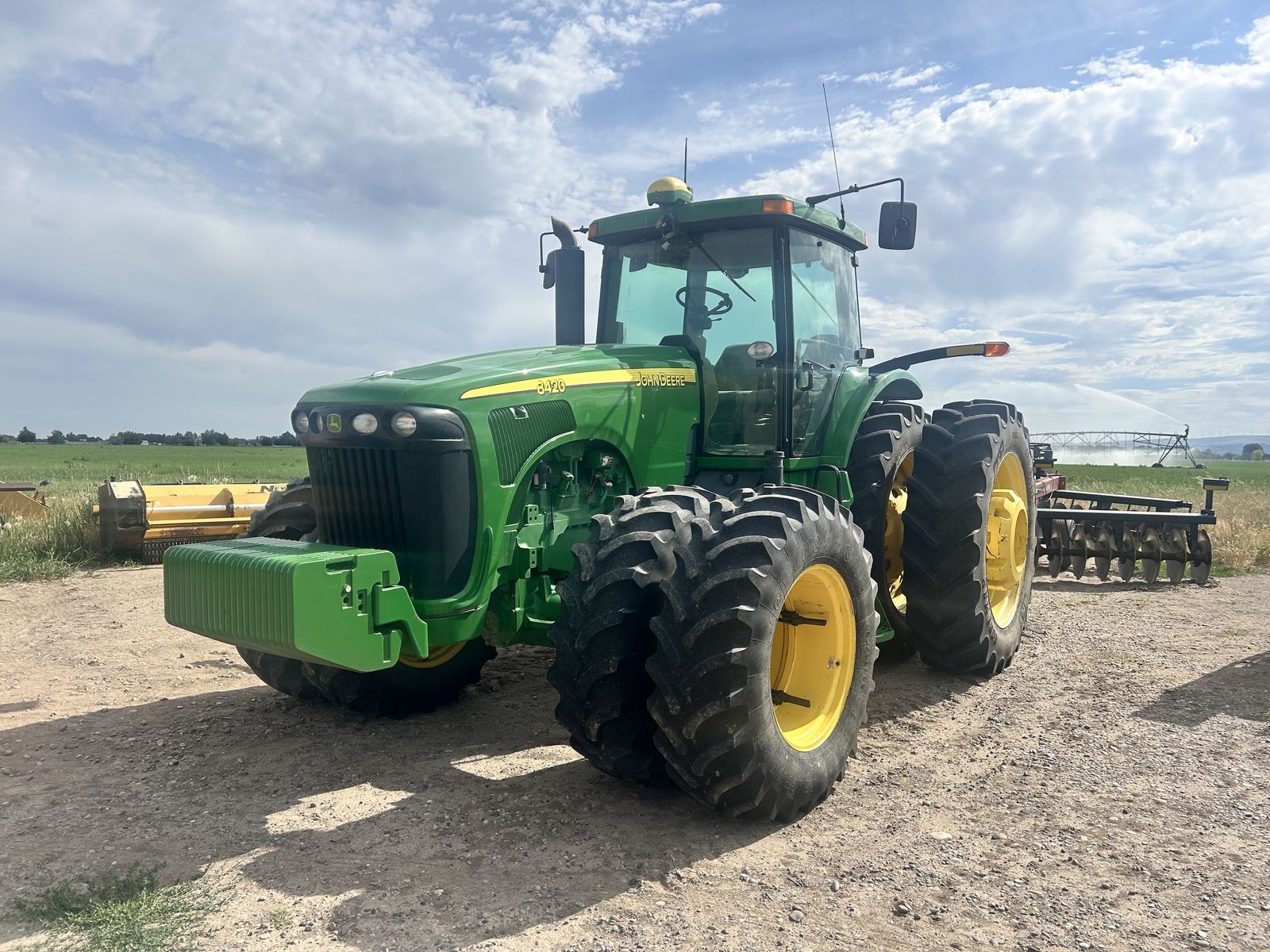 2005 John Deere 8420 MFWD Tractor
