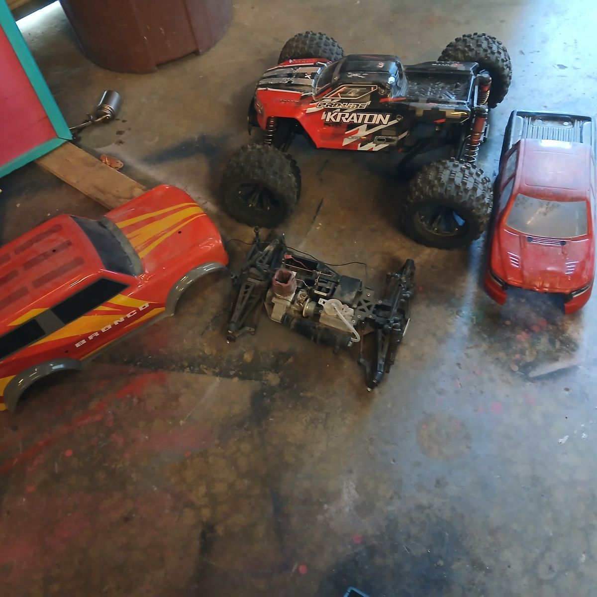 arma Keaton 8cell truck 3 tops