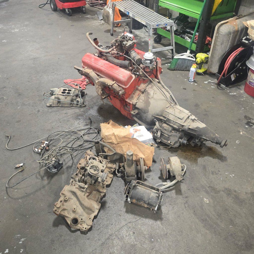 Chevy 283 small block V8 with extras