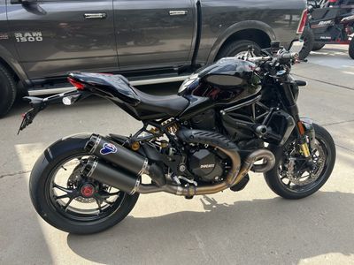 2017 Ducati Monster 1200R Black - Lower price