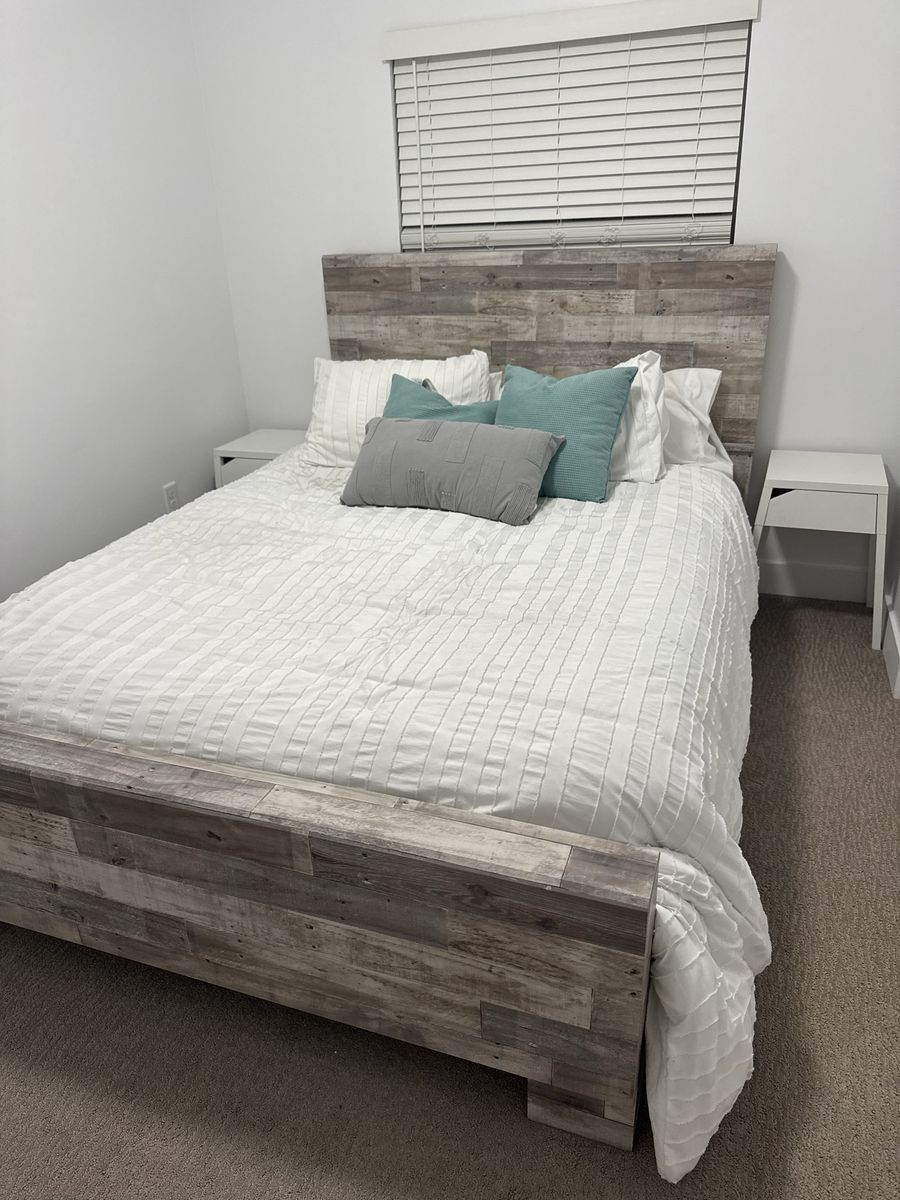 Ashley Furniture Queen Bed frame And Maatress