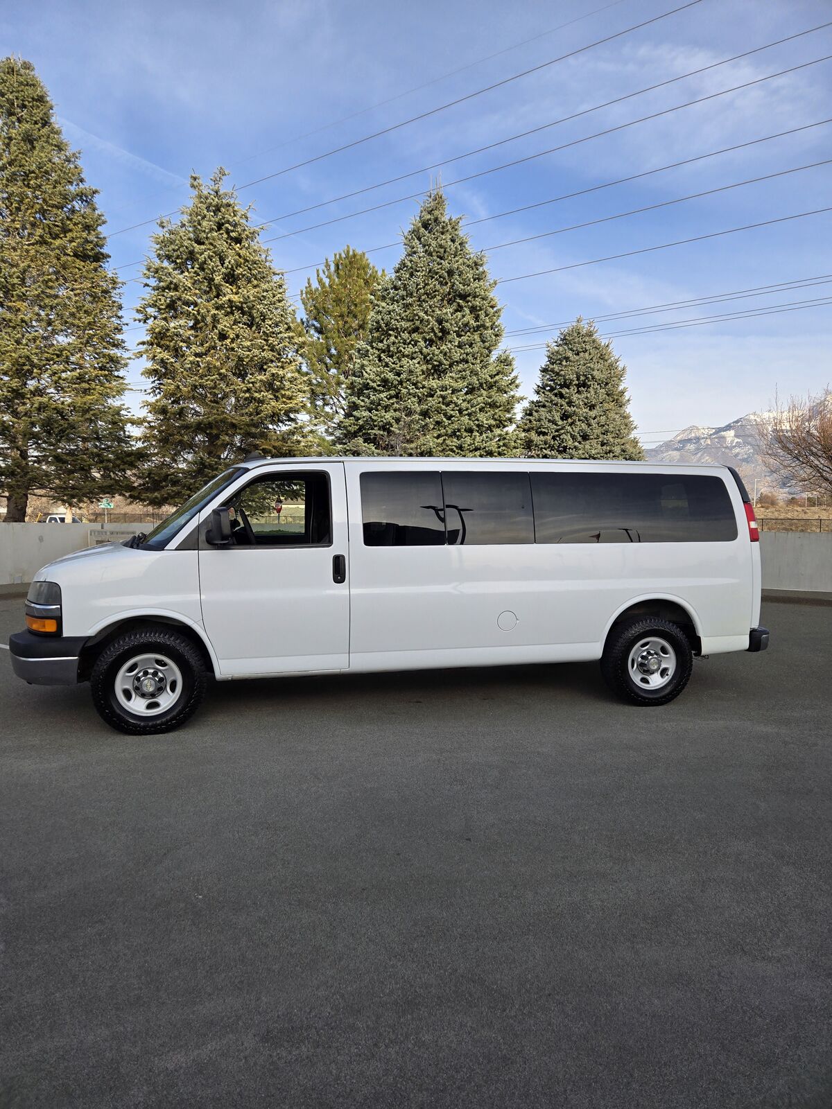 2016 Chevrolet Express LT 3500