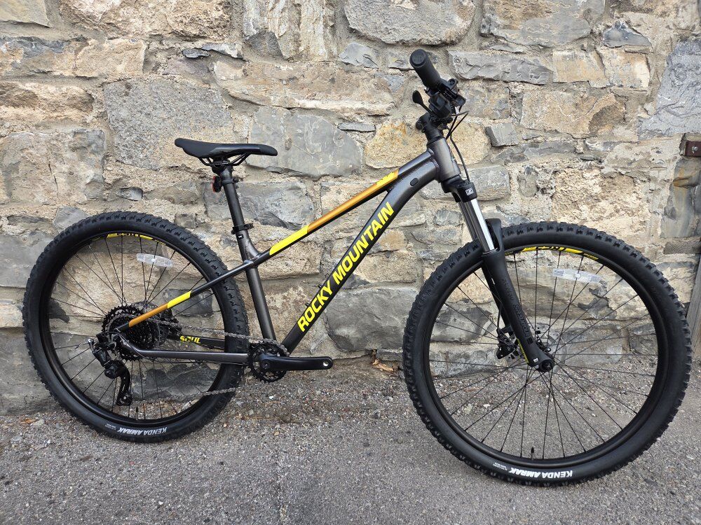 Rocky Mountain Soul 10 Small *NEW*