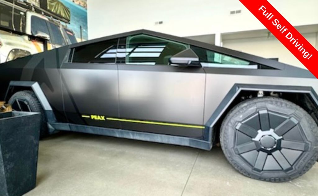 2024 Tesla Cybertruck Cyberbeast