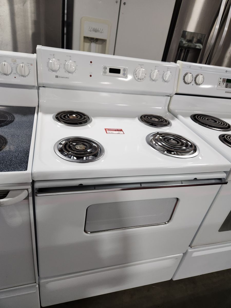 NICE AMERICANA COIL TOP RANGE! WITH A FULL WARRANTY