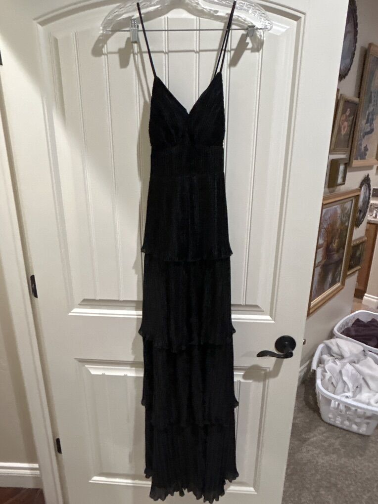 Brand New Emerald Sundas Formal Dress Size S