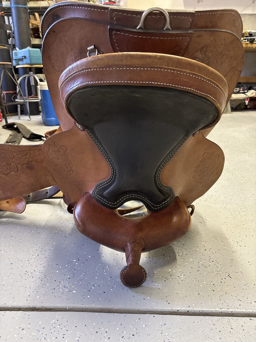 15” saddle