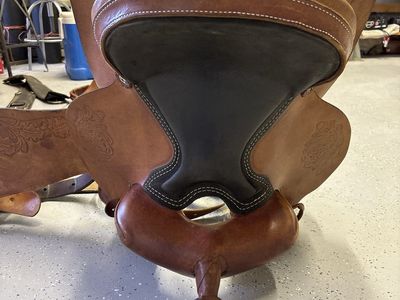 15” saddle