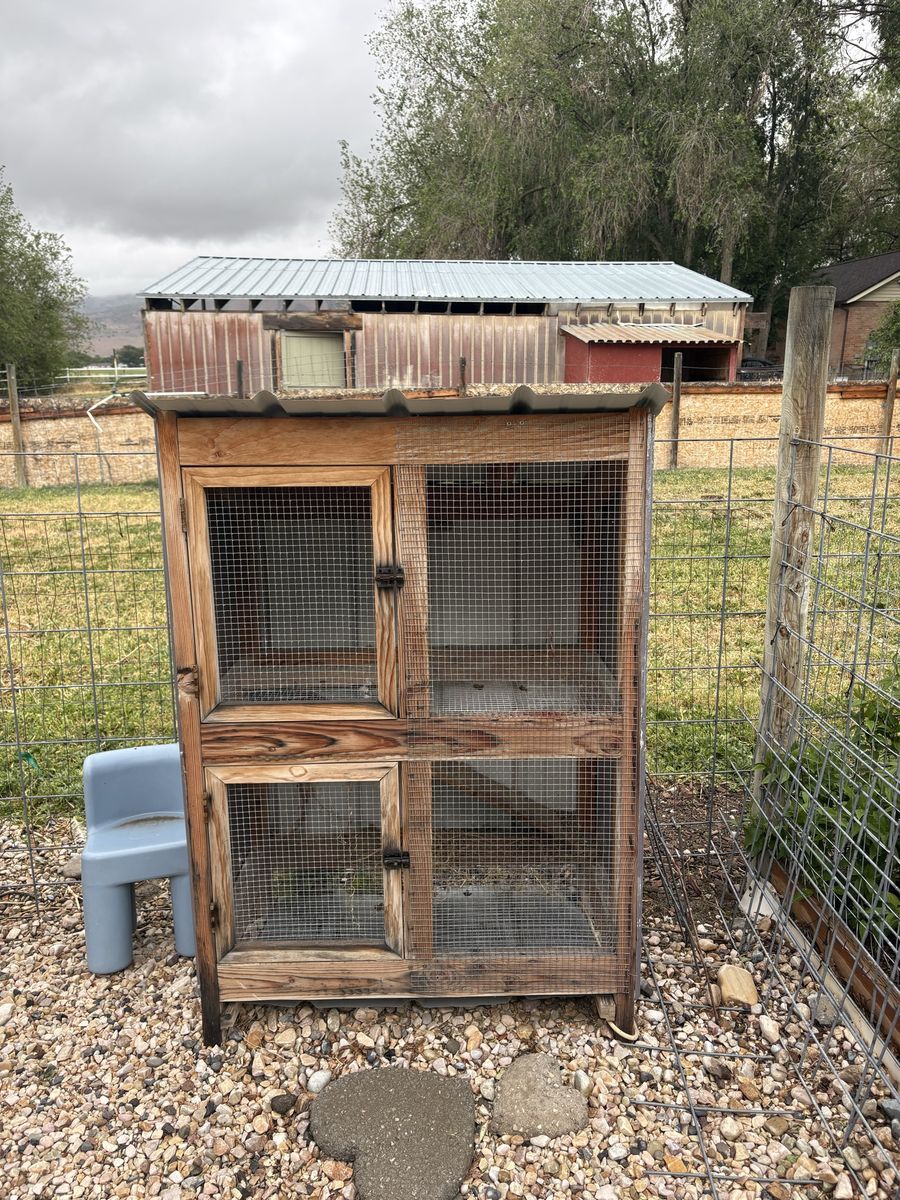 Rabbit hutch,Rustic Wood & Metal Outdoor Animal Cage / Coop - 37" Tall, 26" Deep