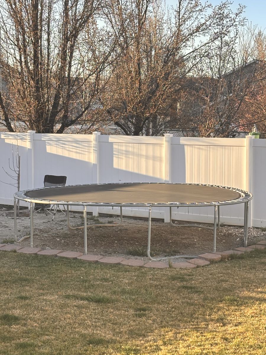 Trampoline – $40 OBO – You Haul – West Jordan