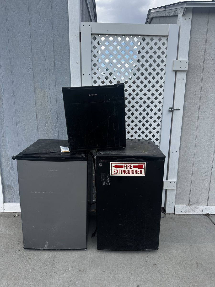 Hotpoint, Hisense, & GE Mini Fridges - Compact Refrigerators, Used Condition