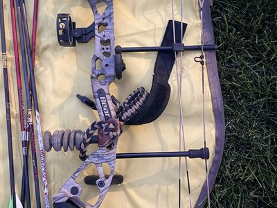 Bear Limitless Compound Bow Camo with Arrows and Accessories