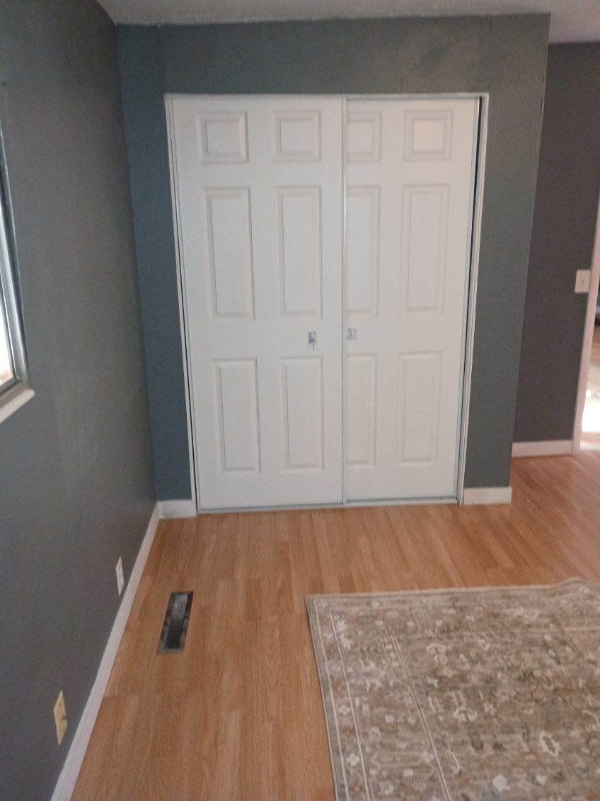 Room in Roy