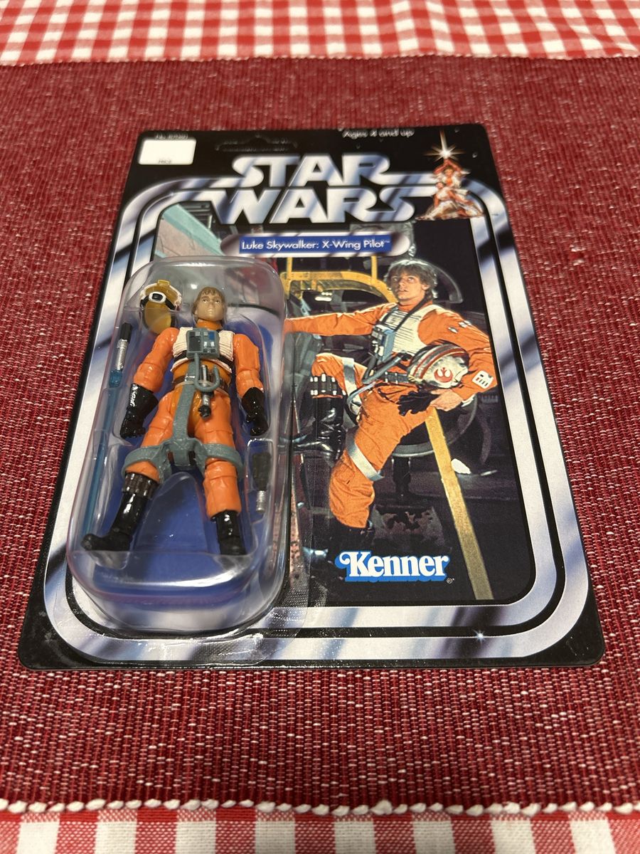 Star Wars The Saga Collection Luke Skywalker: X-Wing Pilot Action Figure Kenner 2006 (New/Sealed)