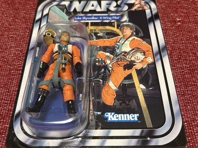 Star Wars The Saga Collection Luke Skywalker: X-Wing Pilot Action Figure Kenner 2006 (New/Sealed)