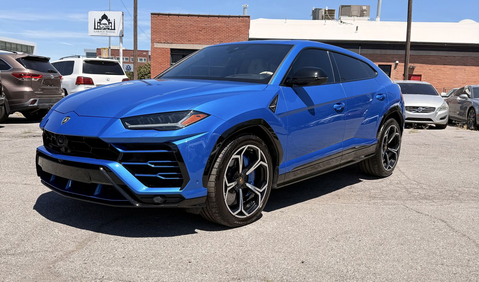 2019 Lamborghini Urus Base