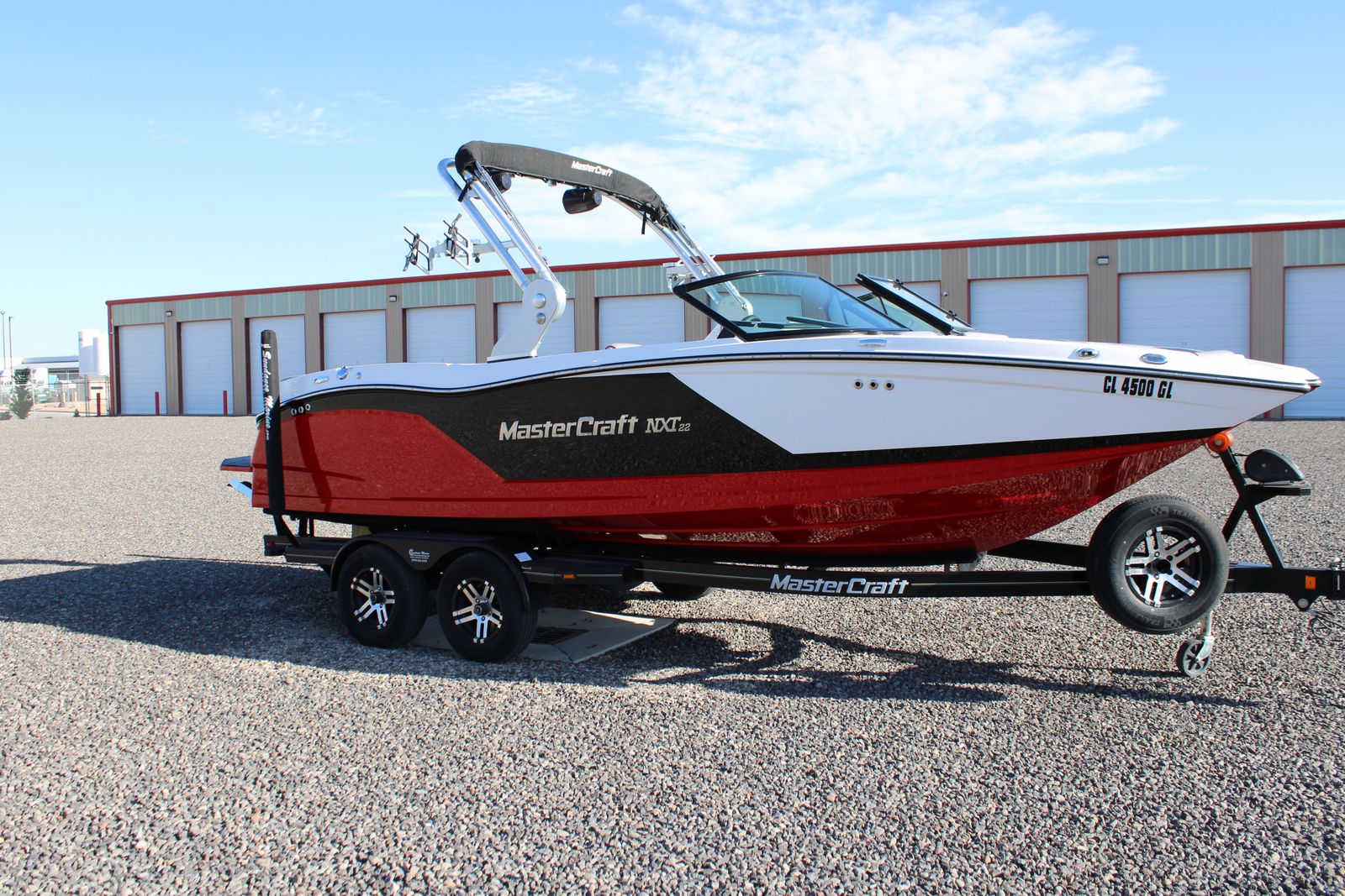 2019 Mastercraft 22 NXT ( Extremely Clean Boat! )