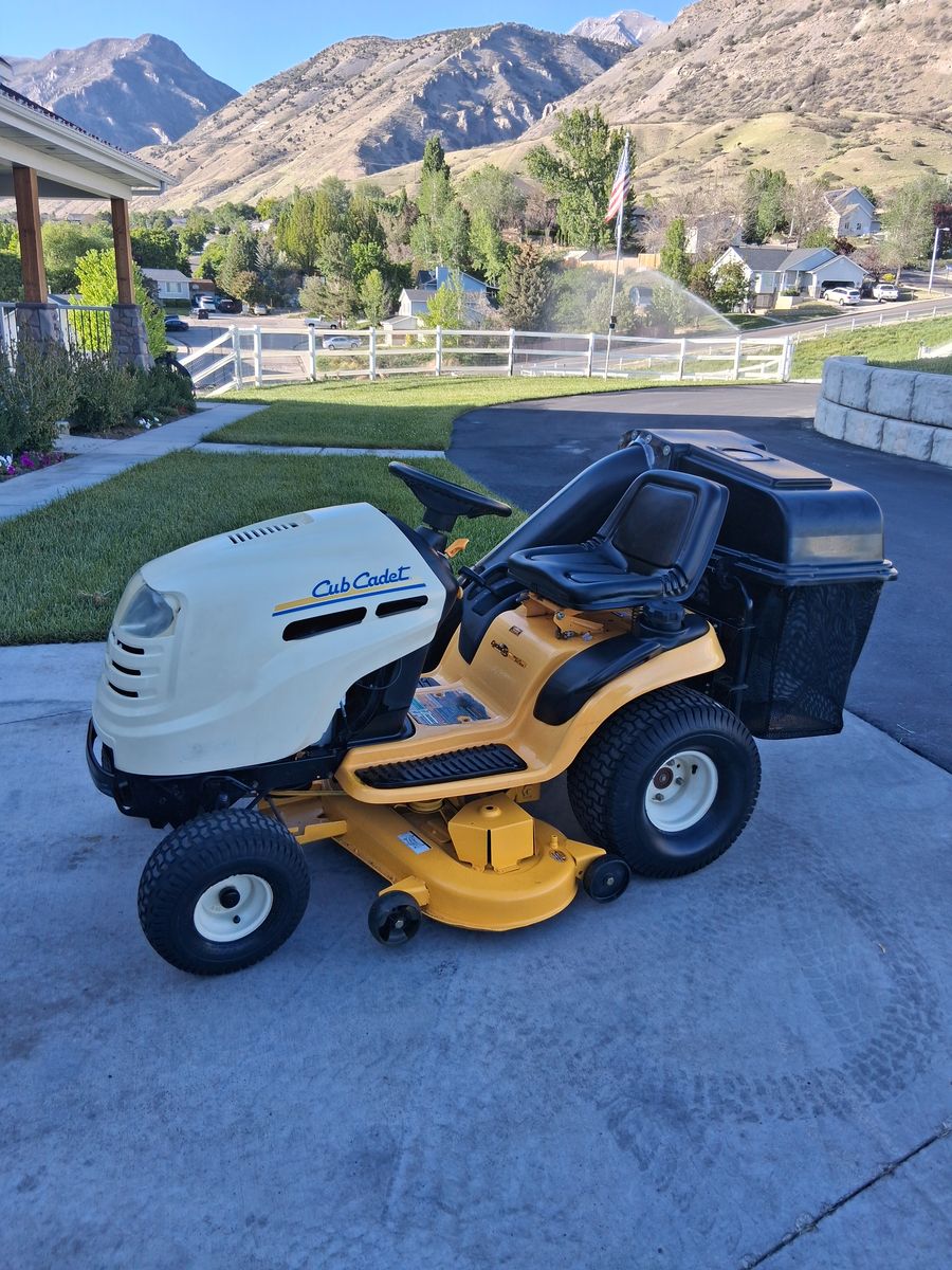 Reconditioned Cub Cadet LT1045 Rider