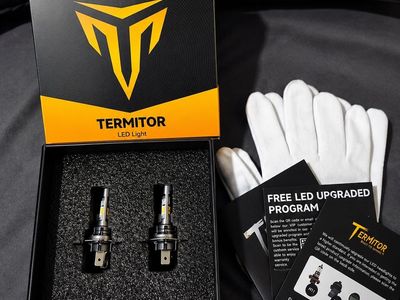 Termitor LED Light Bulbs Set with Installation Gloves and Box