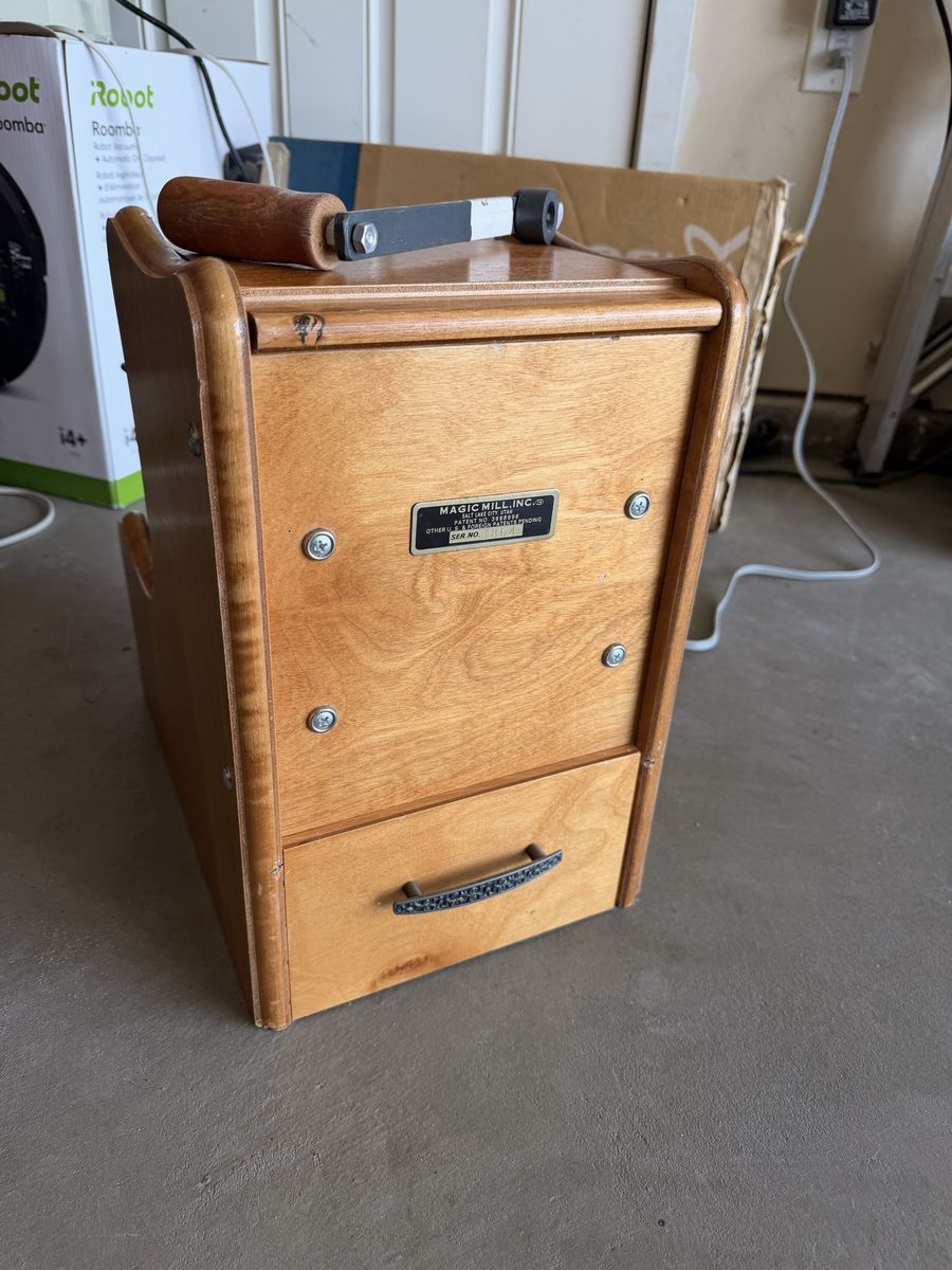 Wheat grinder or grain mill