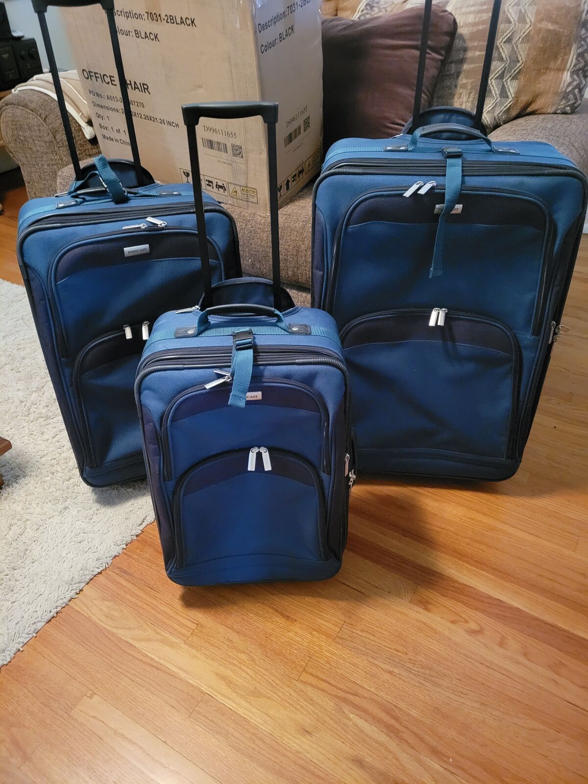 Forecast 3 Piece Softside Luggage set Travel Bags. Blue/Black