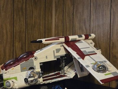 LEGO Star Wars UCS Republic Gunship 75309 Ultimate Collector Series