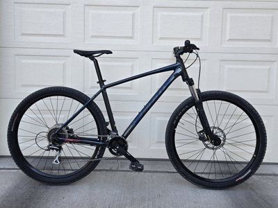 Giant Talon 29 (Large) 2020