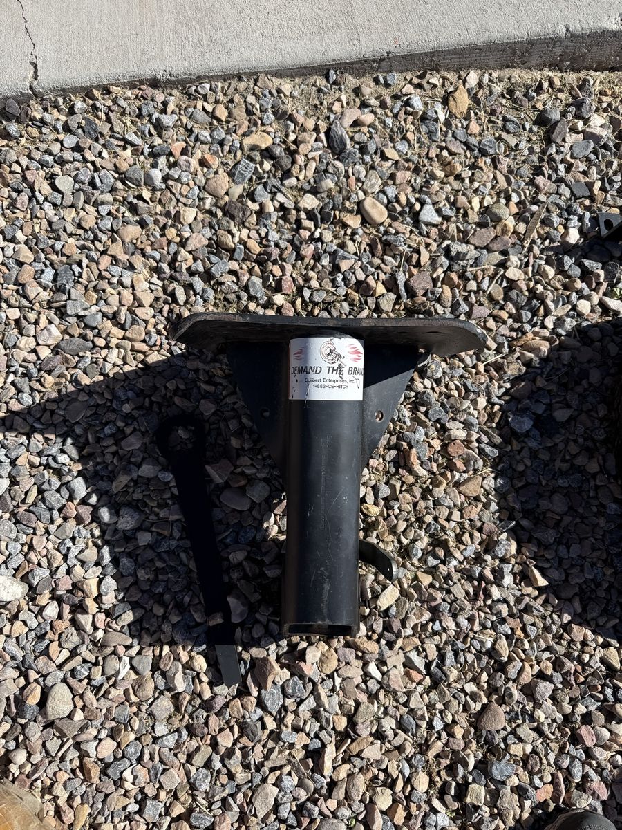 Fifth wheel to gooseneck adapter 5th wheel trailer
