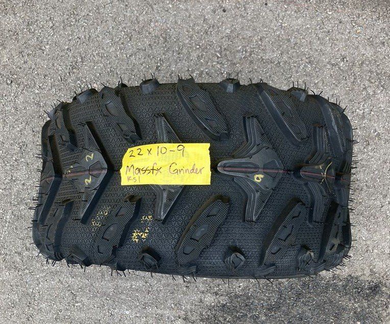 2 MassFx Griders 22x10-9