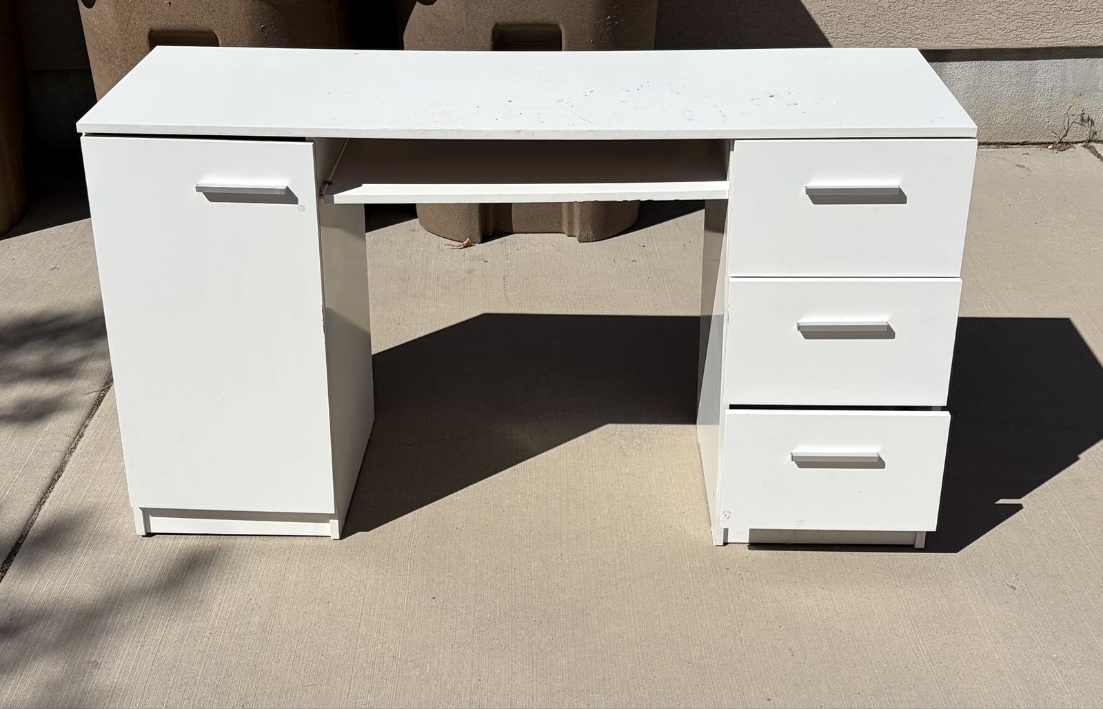 FREE White Desk