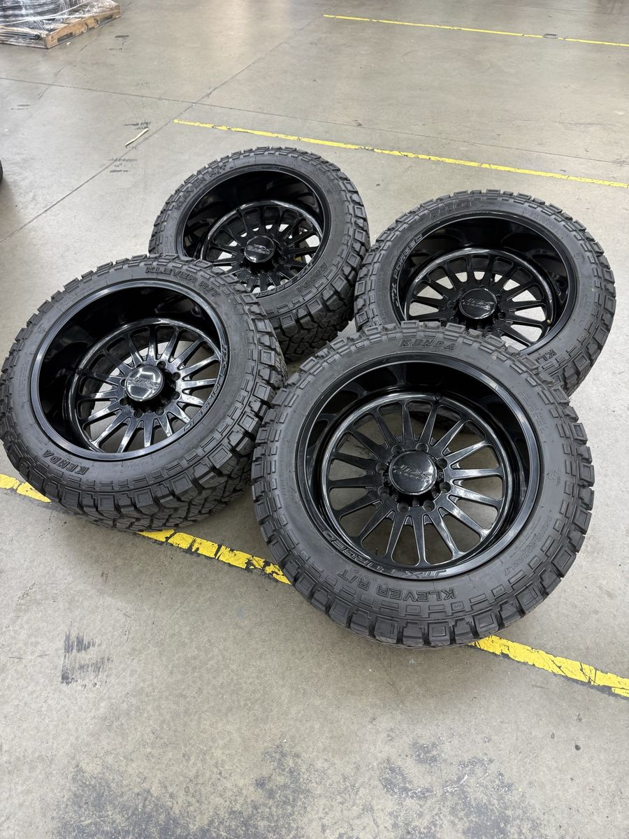 LIKE NEW 22x12 JTX forged “silencer” wheels/ 35” kenda tires 8x180