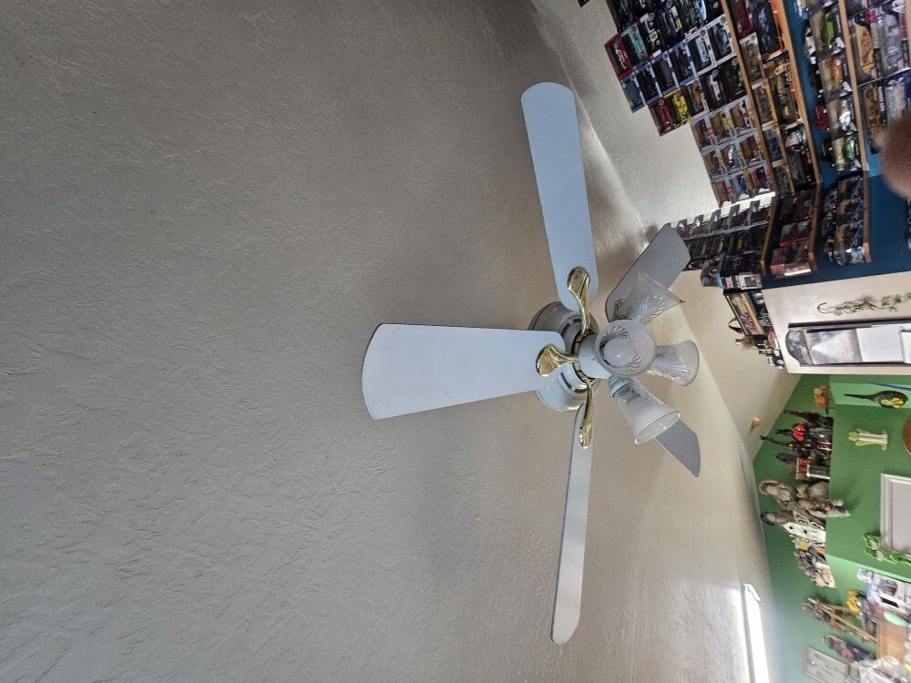 white ceiling fan