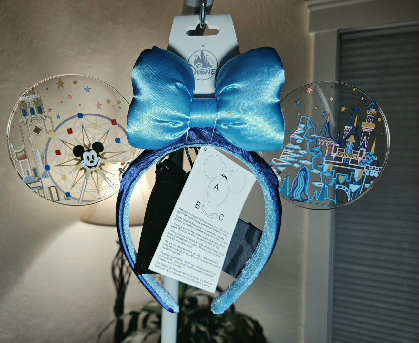NWT Disney Parks Mickey Mouse Light-Up Transparent Ears Headband Blue