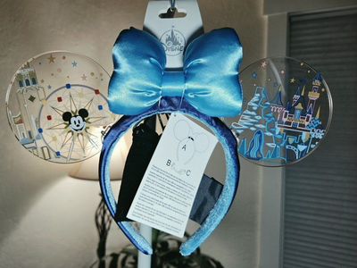 NWT Disney Parks Mickey Mouse Light-Up Transparent Ears Headband Blue