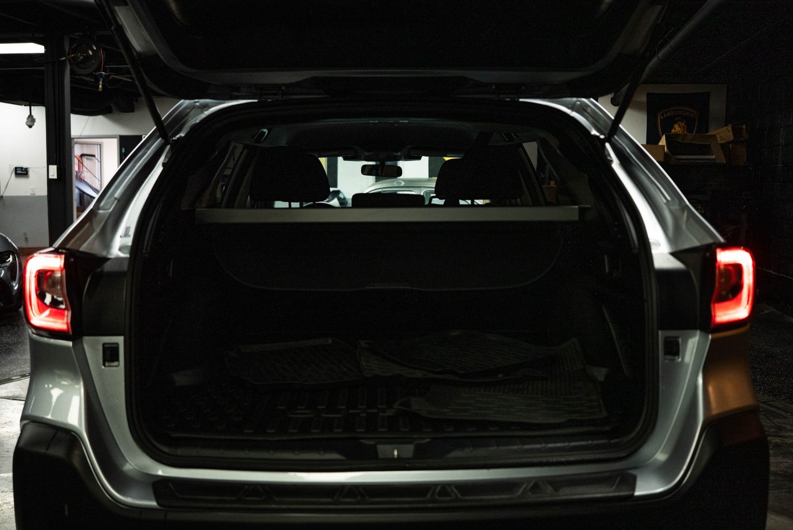Main image 7