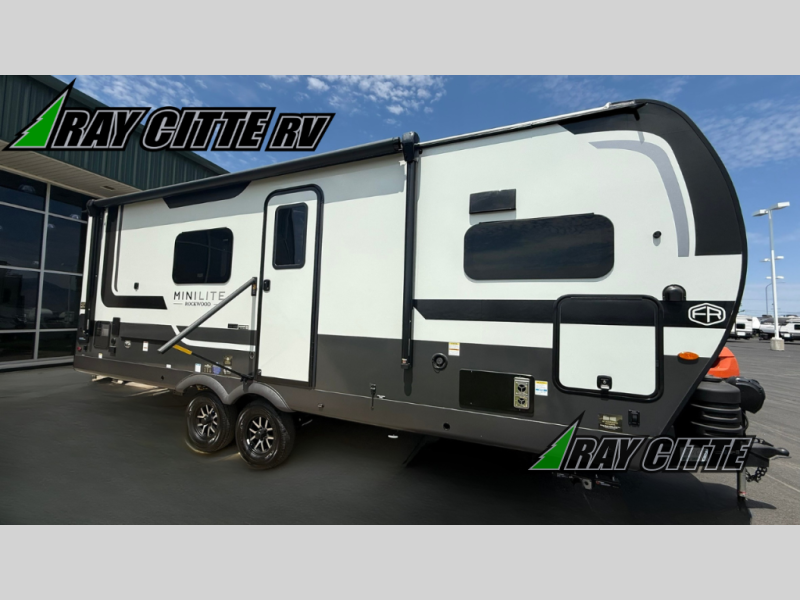 2027 Rockwood Mini Lite 2523MBR