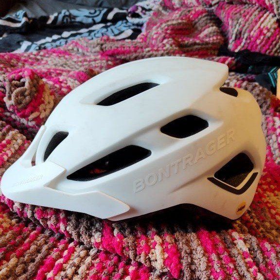 Great Condition Bontrager Quantum Helmet