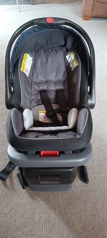 Great - Car Seat & Base for littles