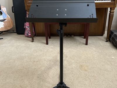 Music stand