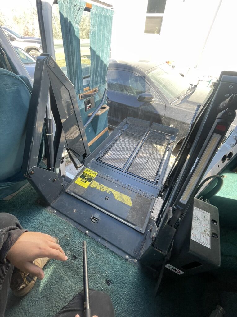 Wheelchair Ramp/ Lift