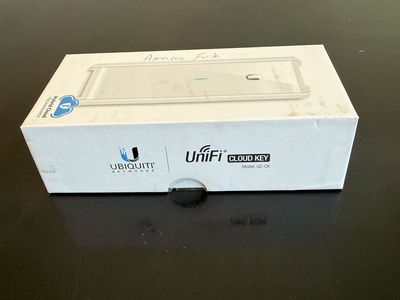 Ubiquiti UniFi Cloud Key Controller (UC-CK) - Hybrid Cloud Management Device