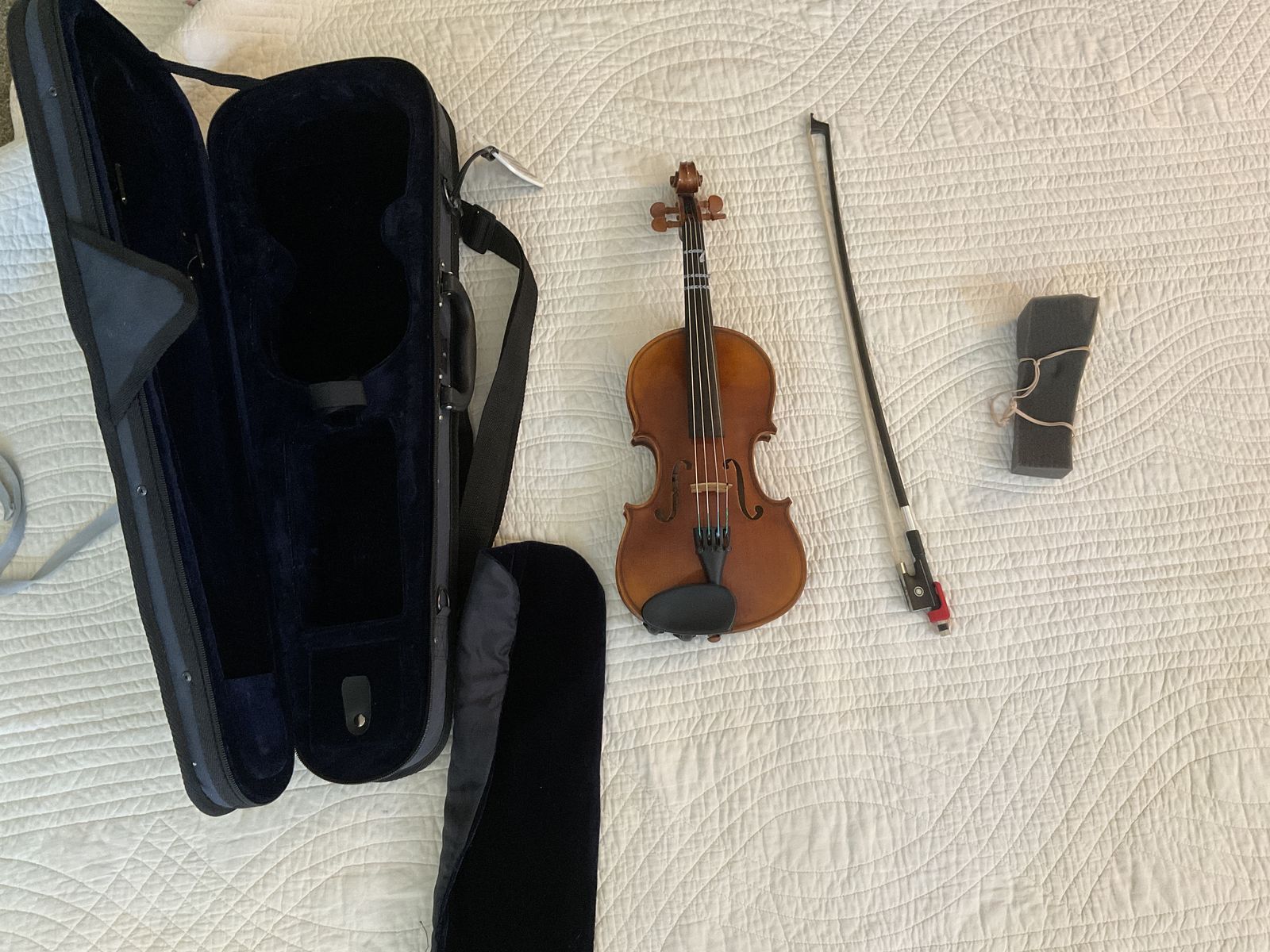 1/8 violin - Kreutzer A300, bow, case, chin and shoulder rest