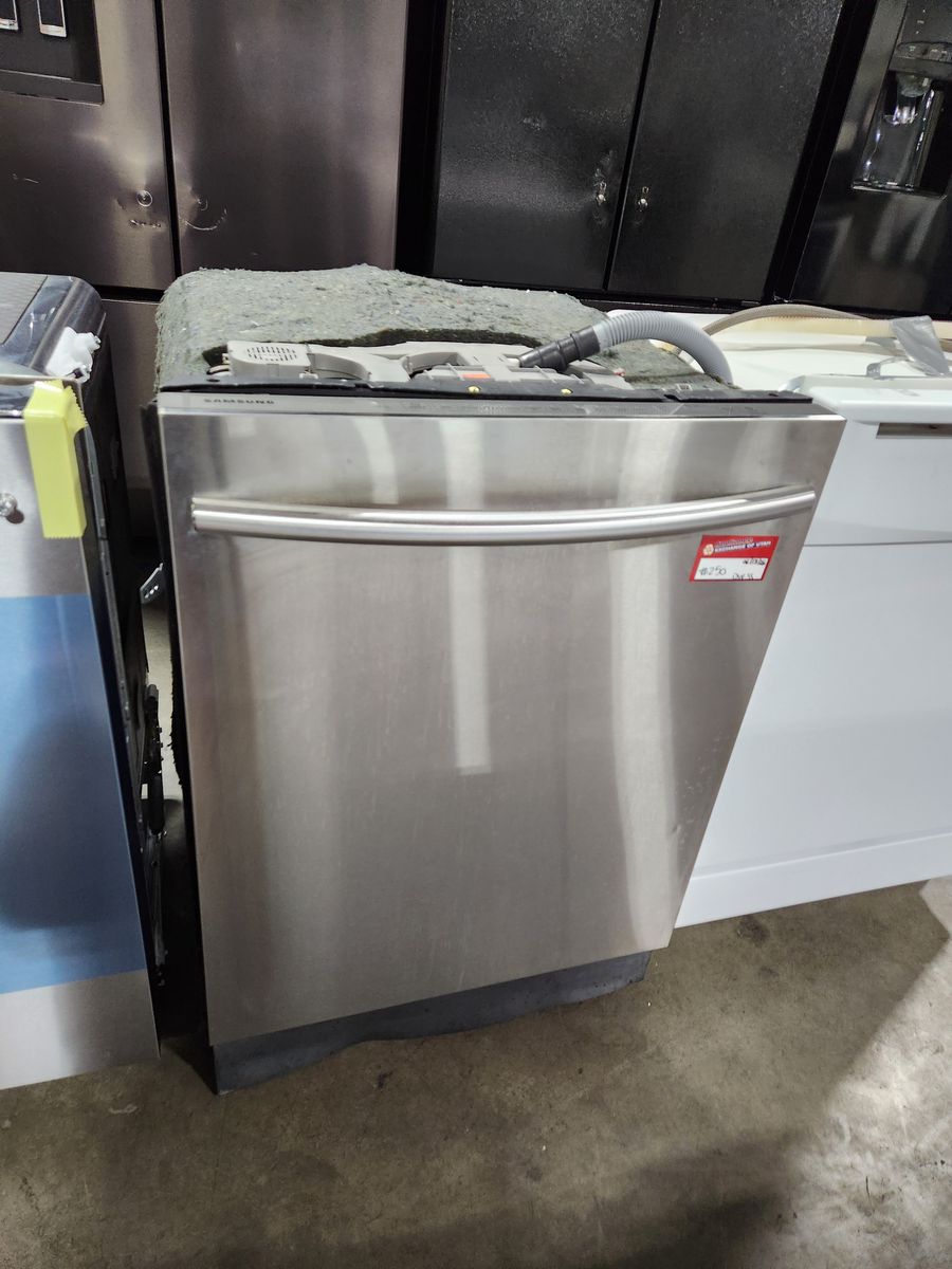 Samsung Stainless Steel Dishwasher - Used, Good Condition