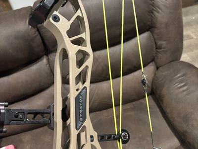 Hoyt Stratos 37 HBT