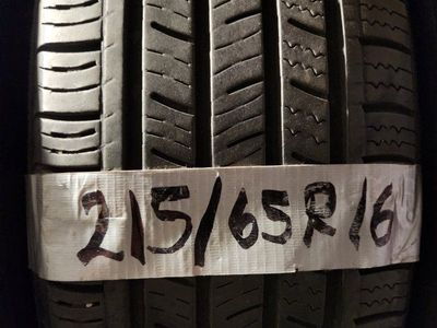 215/65r16 kumho solus